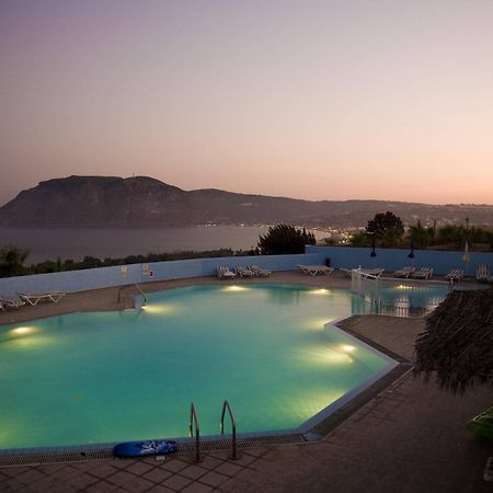 Hotel Pantheon, Kefalos Exterior photo