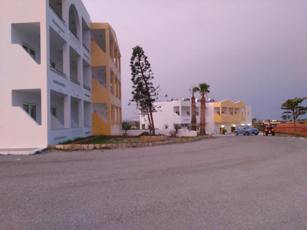 Hotel Pantheon, Kefalos Exterior photo
